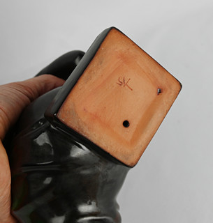 Jitka Forejtová (1923-1996) - Sedící dívka, Retro soška