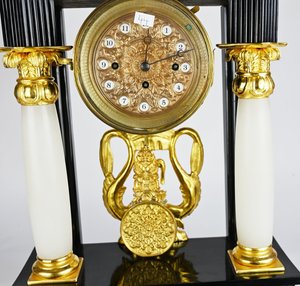 Dvousloupkové biedermeier hodiny se 1/4 chodem