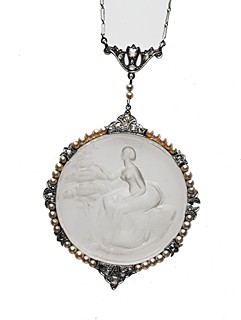 Josef Drahoňovský (1877 - 1938) - Glyptika, Dívka