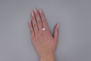 Pravý diamant vypěstovaný v laboratoři - Briliant