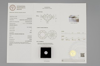 Pravý diamant vypěstovaný v laboratoři - Briliant
