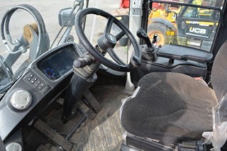 DOOSAN DL200TC-5 - KOLOVÝ NAKLADAČ