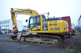 KOMATSU PC 290NLCI PÁSOVÉ RYPADLO + RYCHLUPÍNAČ,LŽÍCE A SVAHOVÁ LOPATA