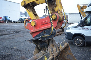 KOMATSU PC 290NLCI PÁSOVÉ RYPADLO + RYCHLUPÍNAČ,LŽÍCE A SVAHOVÁ LOPATA