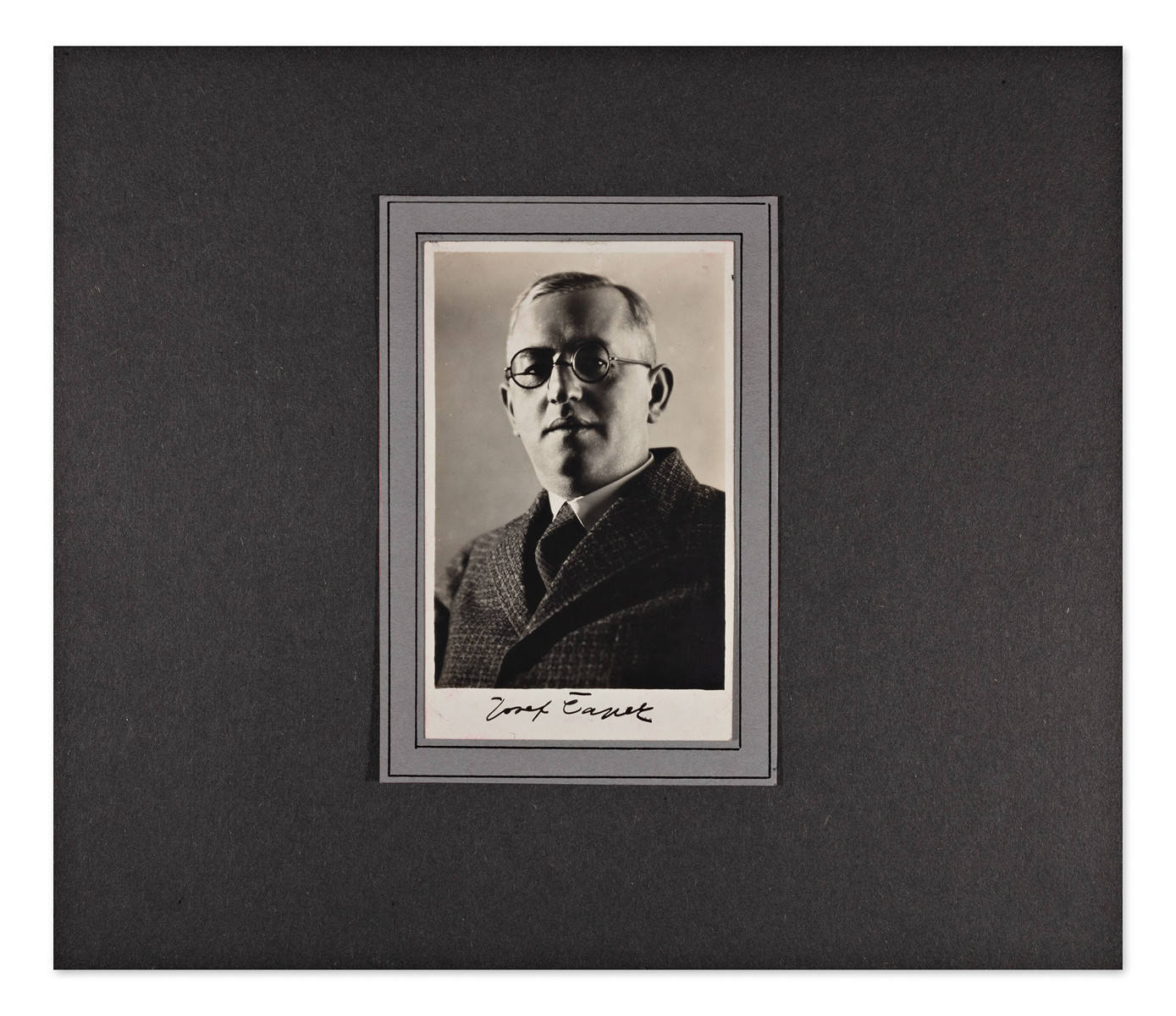 Josef Čapek (1887-1945) - Original signature on photo