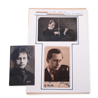 Jaroslav Kocián (1883 - 1950) - Tři podepsané fotografie a pohlednice (dvě originálně psané/podepsané fotografie + jedna tištěná)