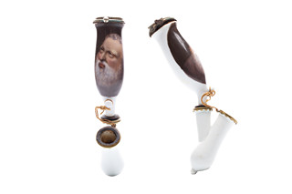 Portrait of a bearded man on a porcelain pipe head | Jan Zacharias Quast
