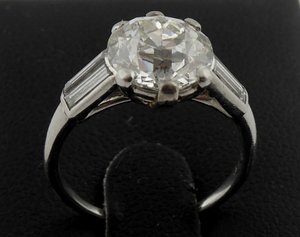 CARTIER - LUXUSNÍ PLATINOVÝ ART DECO PRSTEN S DIAMANTY 3,22 CT