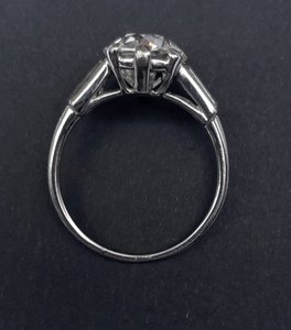 CARTIER - LUXUSNÍ PLATINOVÝ ART DECO PRSTEN S DIAMANTY 3,22 CT