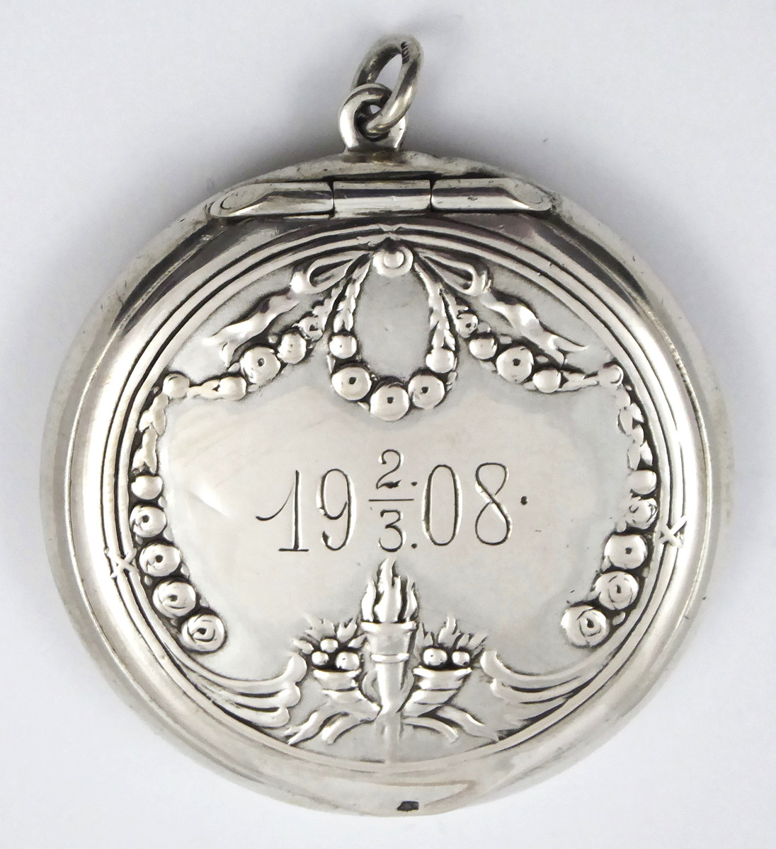 LUXUSNÍ STŘÍBRNÉ KAPESNÍ ZRCÁTKO