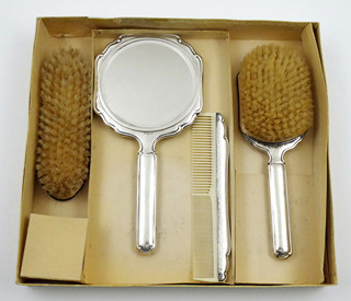 TOALETNÍ SOUPRAVA - KARL HOHMANN, PFORZHEIM