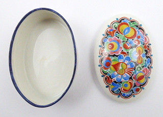 LIDOVÁ MALÍRNA V TELČI - MALOVANÁ PORCELÁNOVÁ DÓZIČKA