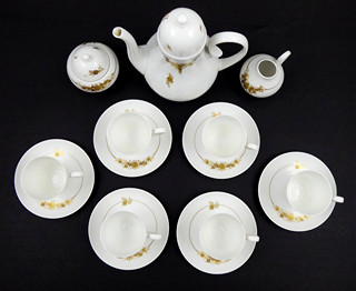 BØJRN WIINBLAD (1918-2006), HANS WOHLRAB (1905-1978) - ROSENTHAL, MODEL ROMANZE - LUXUSNÍ KÁVOVÝ RUČNĚ ZLACENÝ SERVIS, MODEL 1250