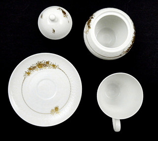BØJRN WIINBLAD (1918-2006), HANS WOHLRAB (1905-1978) - ROSENTHAL, MODEL ROMANZE - LUXUSNÍ KÁVOVÝ RUČNĚ ZLACENÝ SERVIS, MODEL 1250