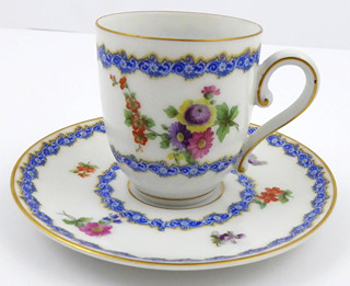 ROSENTHAL - MOKA ŠÁLEK S KVĚTY A MODRÝM VĚNEČKEM