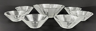LUDVIKA SMRČKOVÁ (1903-1991) - SKLÁRNA RÜCKL, NIŽBOR - ART DECO RUČNĚ BROUŠENÁ SOUPRAVA MÍSY A 6 MISEK