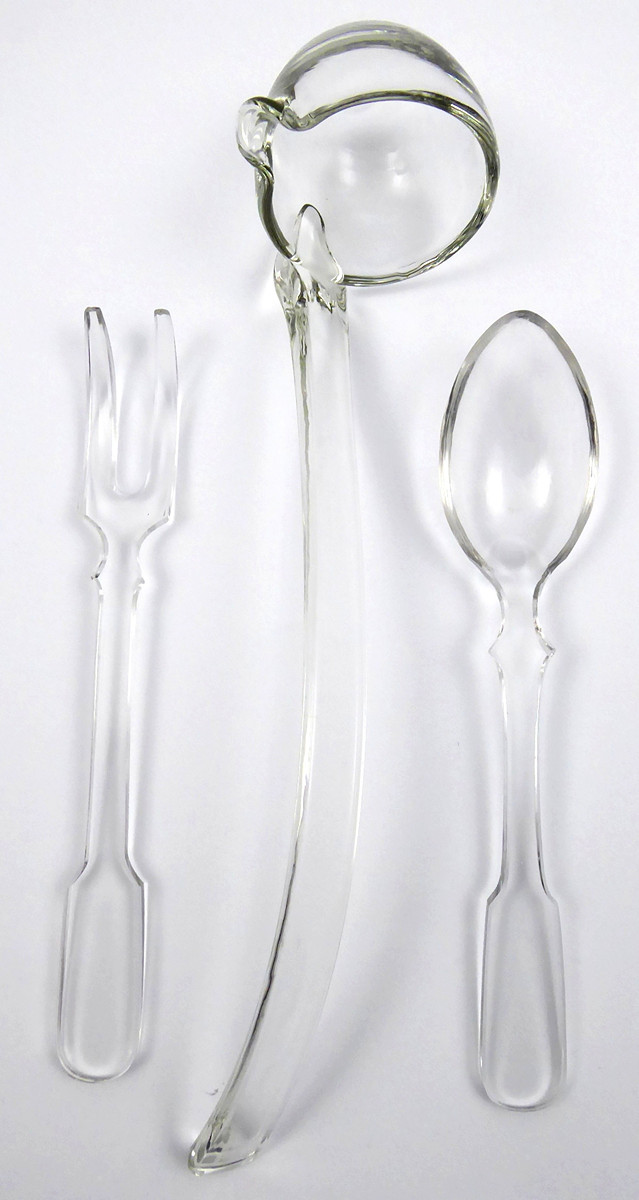 SKLENĚNÁ NABĚRAČKA A SERVÍROVACÍ LŽÍCE S VIDLIČKOU