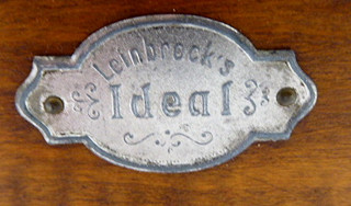 DŘEVĚNÝ KÁVOMLÝNEK - IDEAL, LEINBROCK