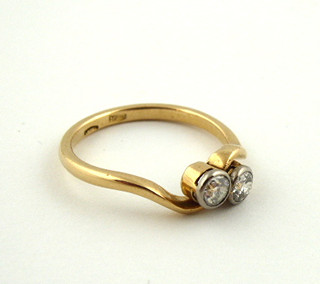 ZAJÍMAVÝ ZLATÝ PRSTEN S DIAMANTY - 0,50 CT