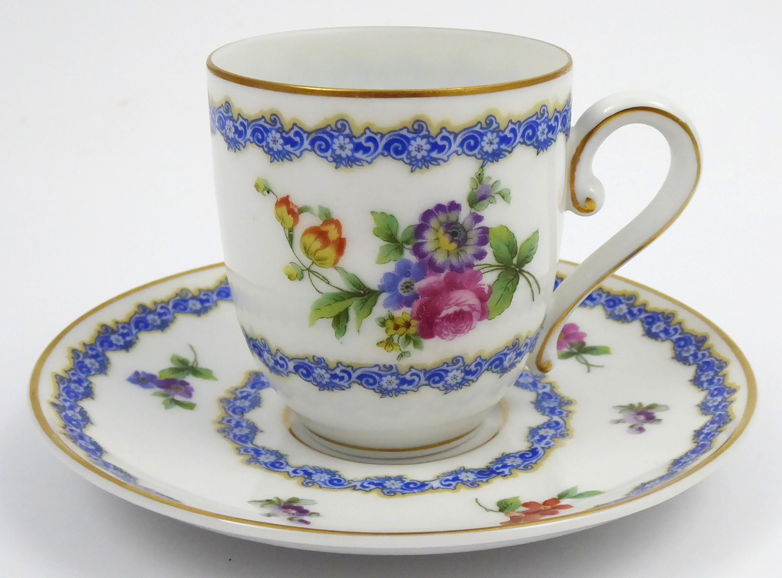 MOKA ŠÁLEK S MODRÝM VĚNEČKEM A KVĚTY - ROSENTHAL