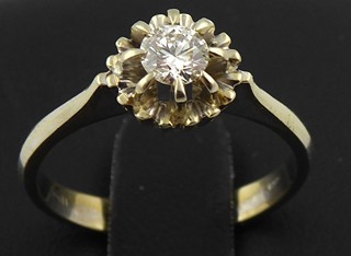 ZLATÝ PRSTEN S PŘÍRODNÍM DIAMANTEM 0,30 CT - KYTIČKA