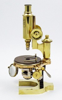 MIKROSKOP, ČÍSLO 9310 - CARL REICHERT, WIEN