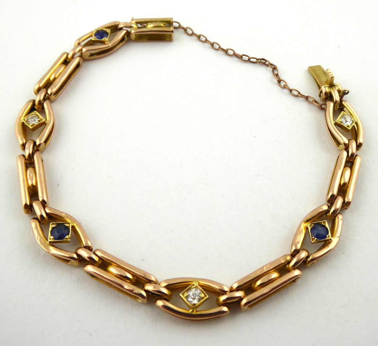 ELEGANTNÍ ZLATÝ NÁRAMEK S PŘÍRODNÍMI SAFÍRY A DIAMANTY