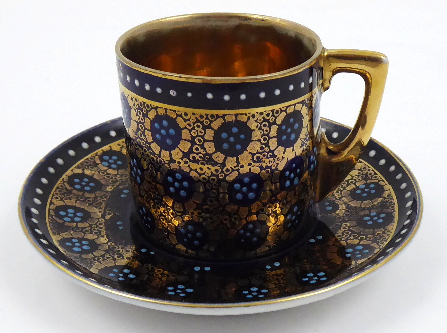 KOBALTOVÝ MOKA ŠÁLEK S ORNAMENTY - ERNST WAHLISS, TURN