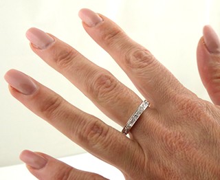 ZÁŘIVÝ PRSTEN S 26 PŘÍRODNÍMI DIAMANTY 1,30 CT- MEMORY