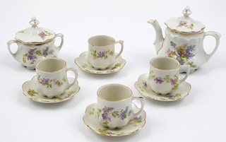 PORCELÁNOVÝ SERVIS PRO PANENKY - MORITZ ZDEKAUER, ALTROHLAU