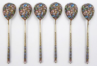 NIKOLAJ PAVLOVIČ PAVLOV - ŠEST STŘÍBRNÝCH ZLACENÝCH LŽIČEK S EMAILEM - MOSKVA, N. P. PAVLOV