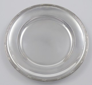 POSTŘÍBŘENÝ KULATÝ TÁC - CHRISTOFLE, FRANCIE