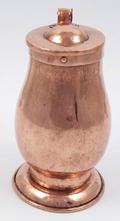 MĚDĚNÝ BAROKNÍ KORBEL