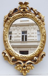 OVÁLNÉ ZLACENÉ ŘEZBOVANÉ ZRCADLO