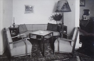 JOSEF SUDEK (1896-1976) - FOTOGRAFIE INTERIÉRU - NÁBYTKOVÉ SESTAVY