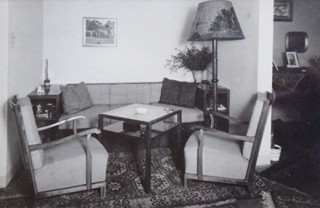 JOSEF SUDEK (1896-1976) - FOTOGRAFIE INTERIÉRU - NÁBYTKOVÉ SESTAVY