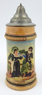 KORBEL S ROMANTICKY LAŠKOVNOU ZAHRADNÍ SCÉNOU