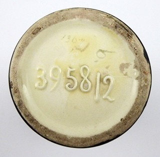 VÁZA S KVĚTY - B. BLOCH & CO., EICHWALD, RUČNĚ MALOVANÁ FAJÁNS