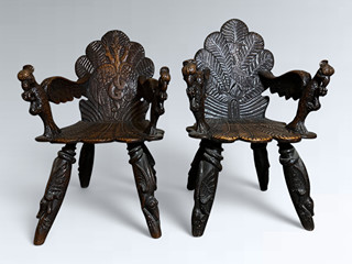 Selský barokní jídelní stůl s křesly