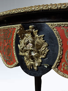 Ceremoniální stůl Boulle