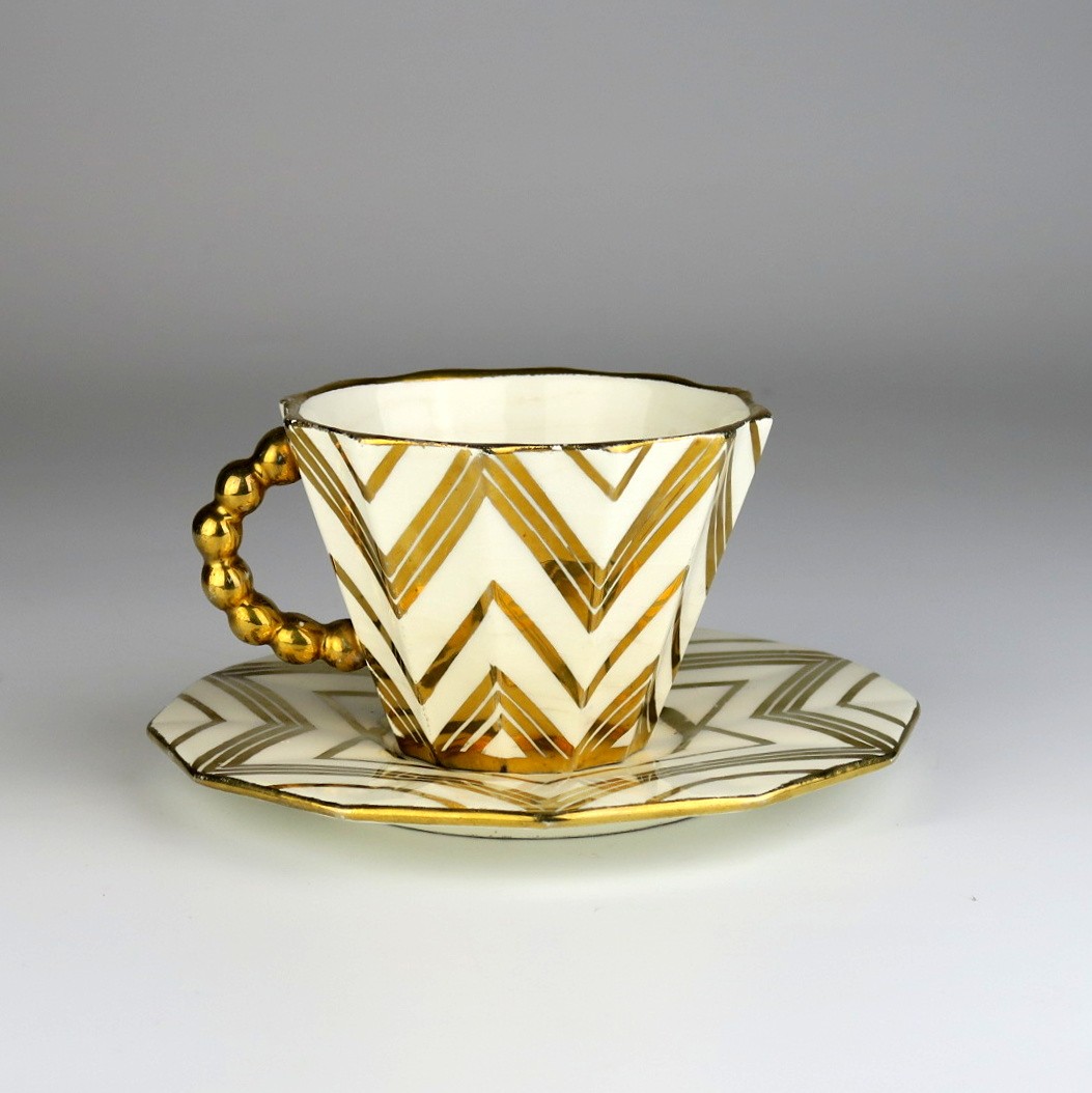 Pavel Janák (1882 - 1956) - Kubistický koflík s miskou