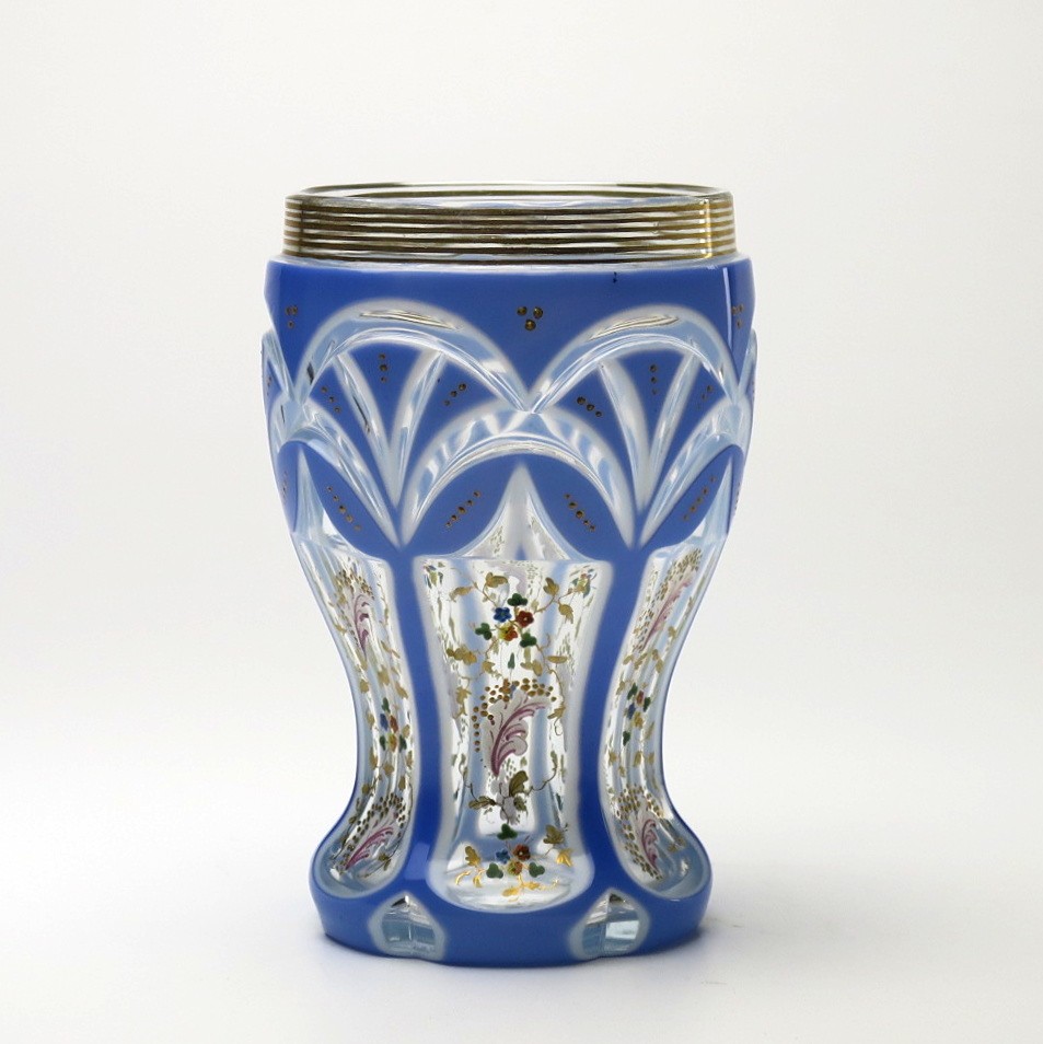 Biedermierová číška