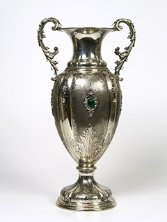 Velká stříbrná váza