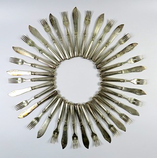 Stříbrný rybí servis pro 18 osob