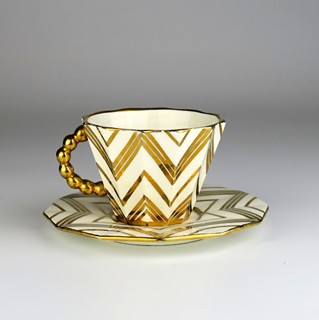 Pavel Janák (1882 - 1956) - Kubistický koflík s miskou