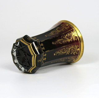 Biedermeierová číše