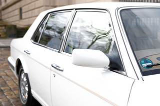 Luxusní, investiční vůz Bentley Brooklands