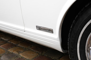 Luxusní, investiční vůz Bentley Brooklands