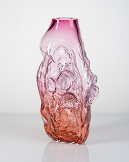 Anna Jožová (1996) - DYSPLASIO vase pink