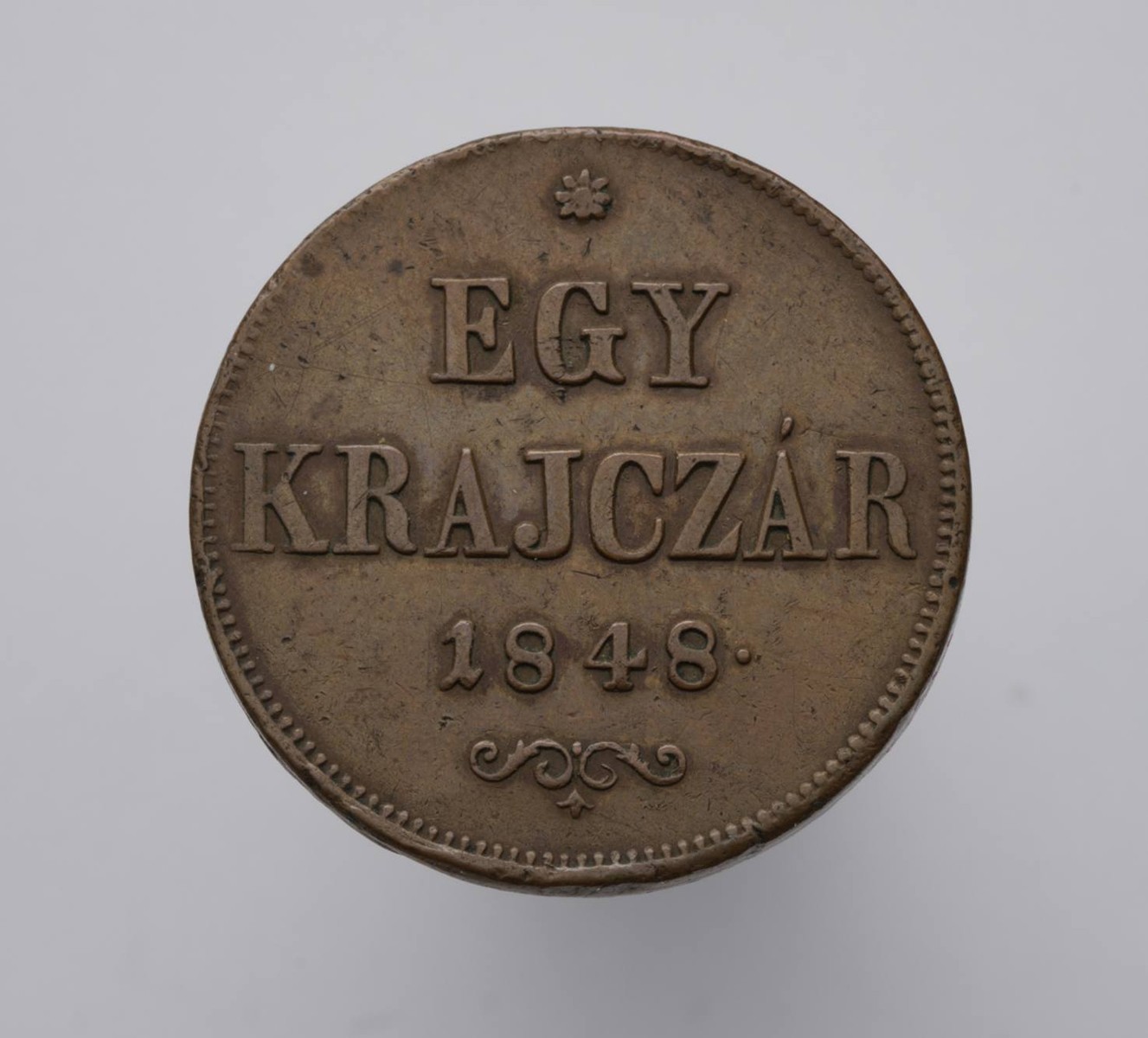 EGY KRAJCZÁR